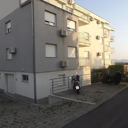 Apartment Joyful
